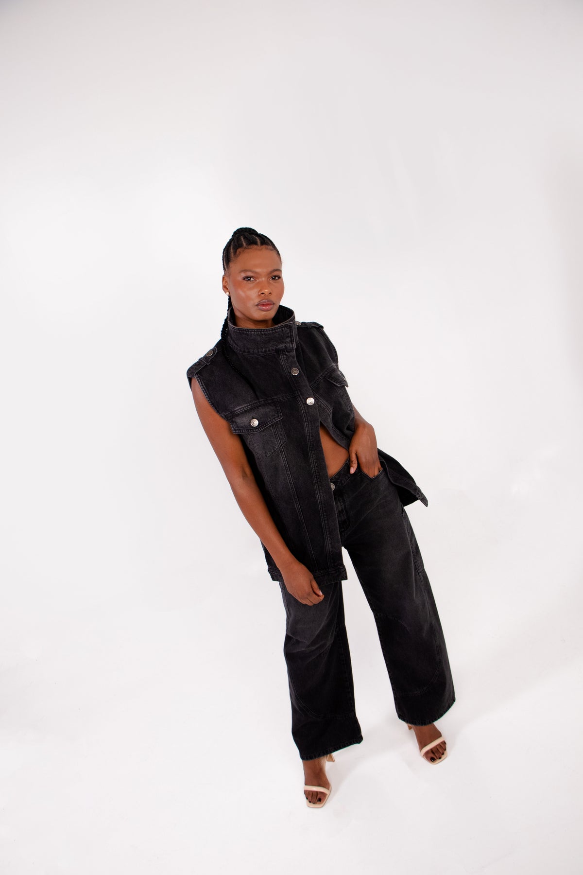 Nyssa Jeans - jean barrel negro, FREDDA